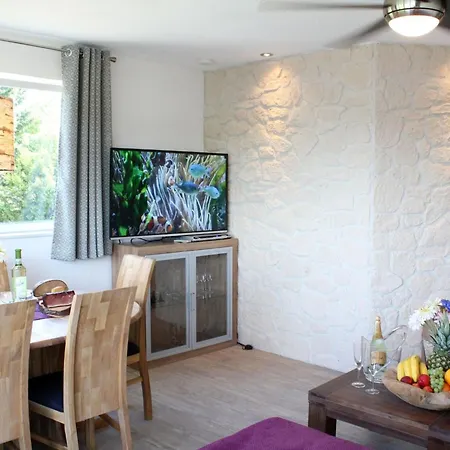 In Mit Schoenem Balkon By Interhome דירה שאלקנמרן