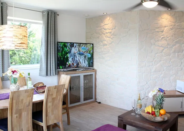 In Mit Schoenem Balkon By Interhome Appartement Schalkenmehren